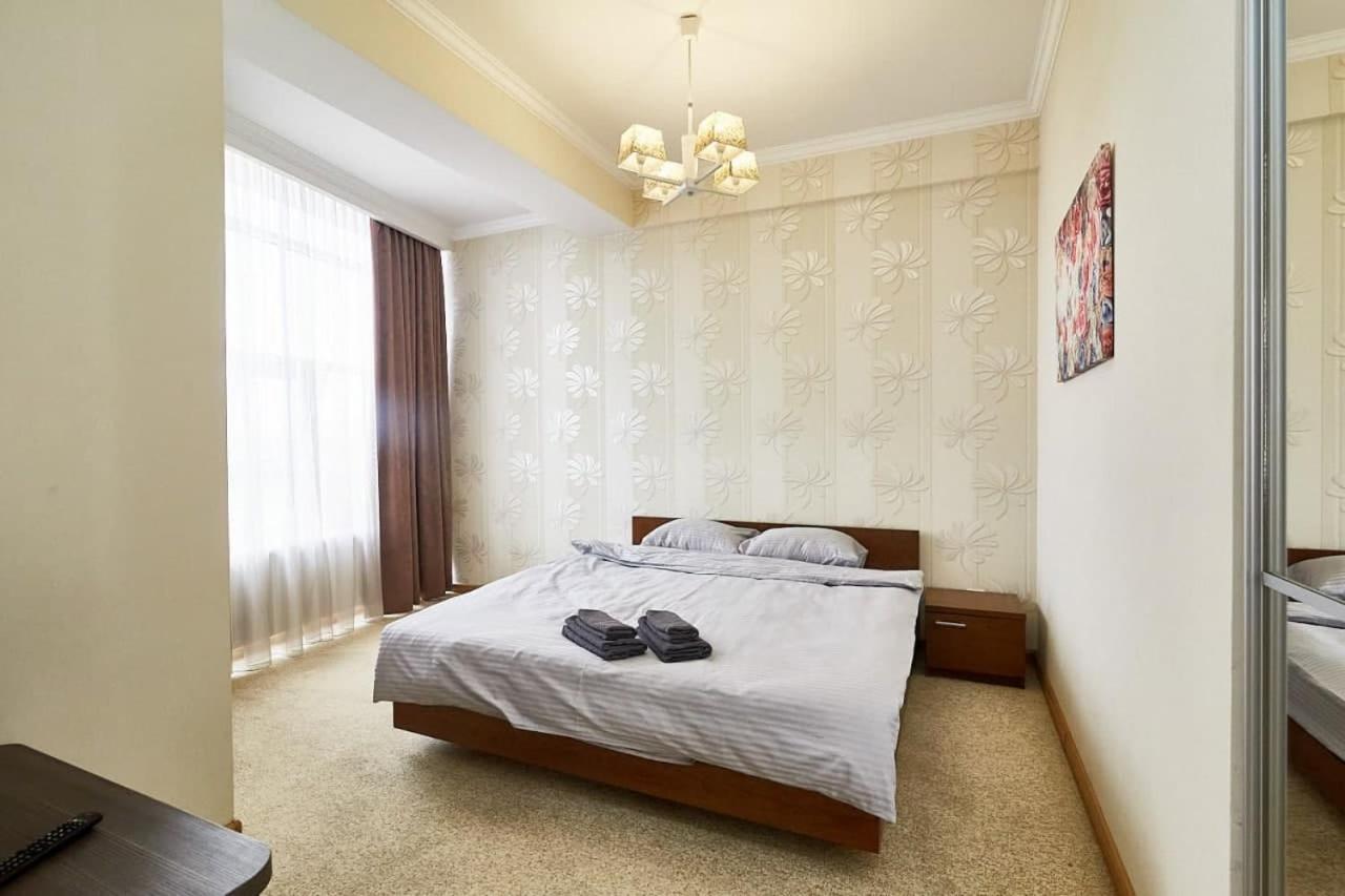 Ultracentral Spacious Apartment Chisinau Exterior foto