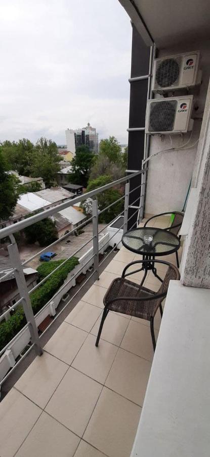 Ultracentral Spacious Apartment Chisinau Exterior foto